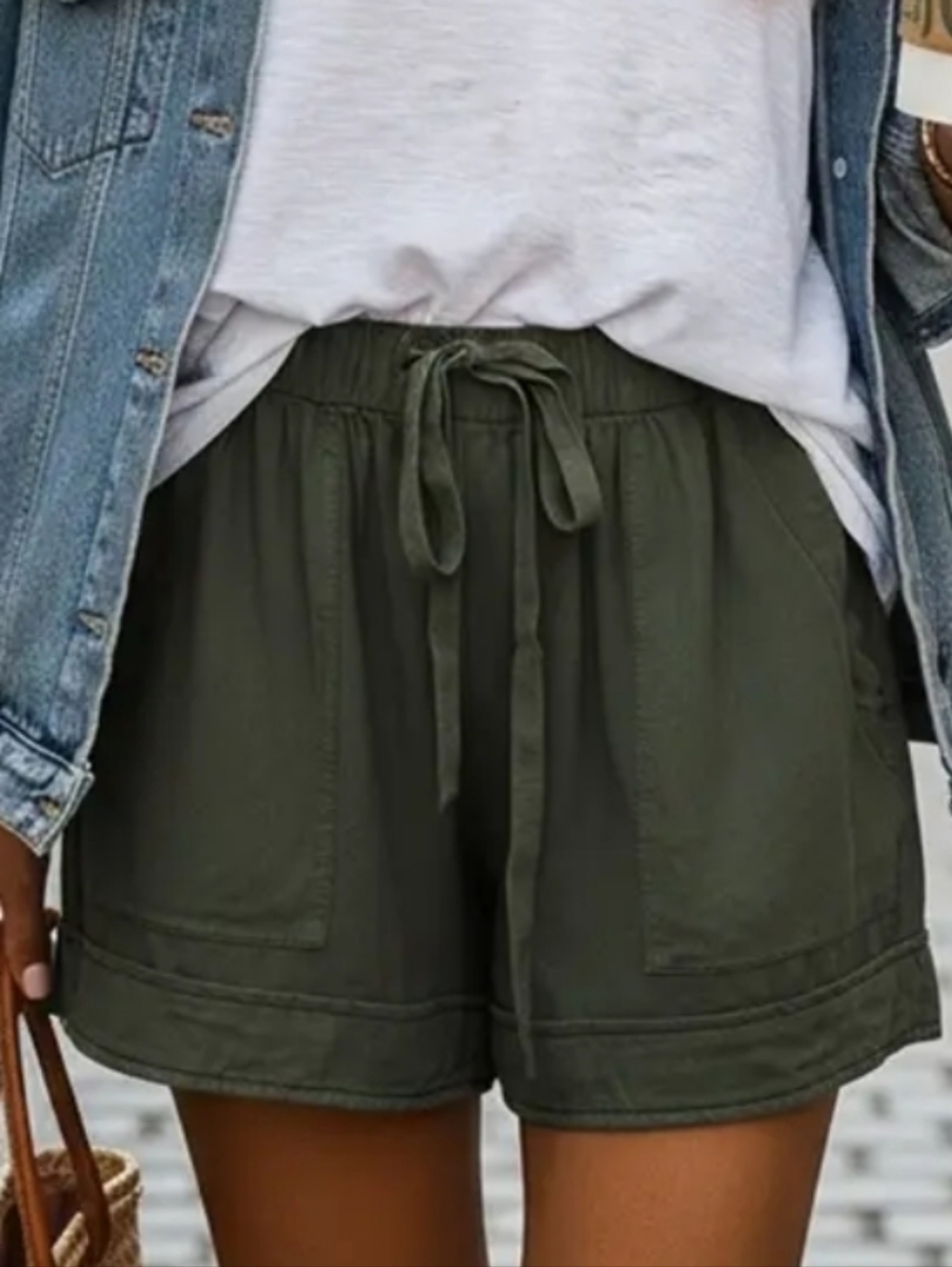 Casual Drawstring Bermuda Shorts in Olive Green